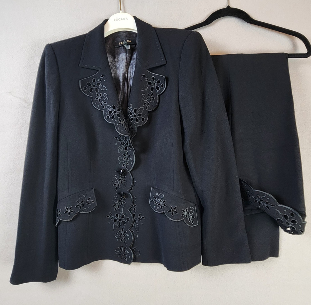 Escada Scalloped Pant Suit Women Size 12 Wool Black Floral Cut-Out Embroidery